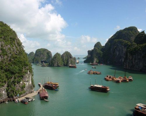 main_03-Ha-Long-Bay-3
